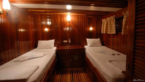 Cabin for two guests with two separate beds